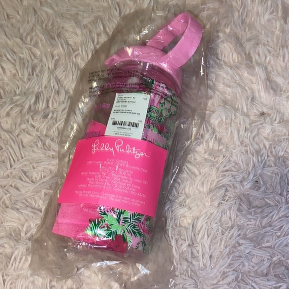 Lilly Pulitzer Other - BNIP Lilly Pulitzer GWP- XL Water Bottle & Carrying Strap